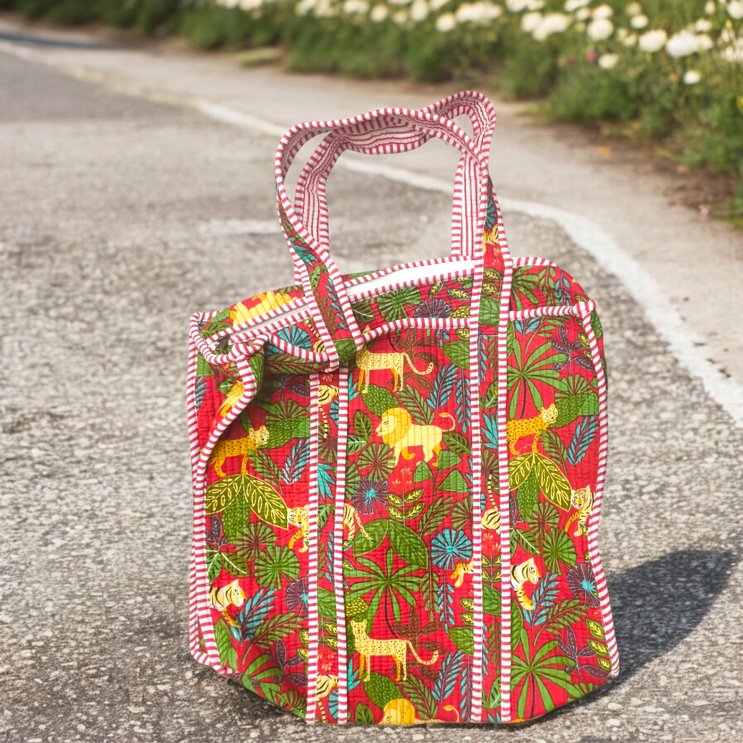 Quilted Tote Bag with zip -fiesty red