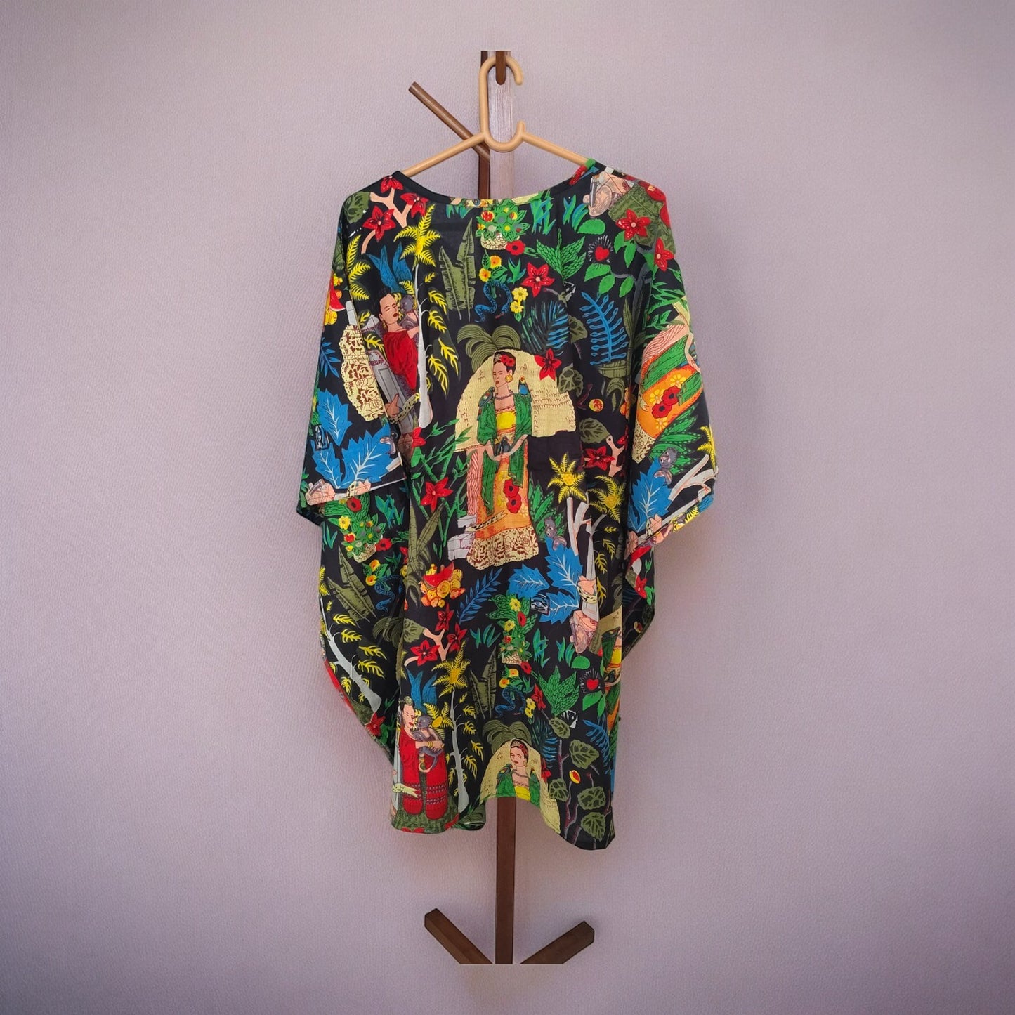 Cambric Kaftan for Summer frida kahlo black